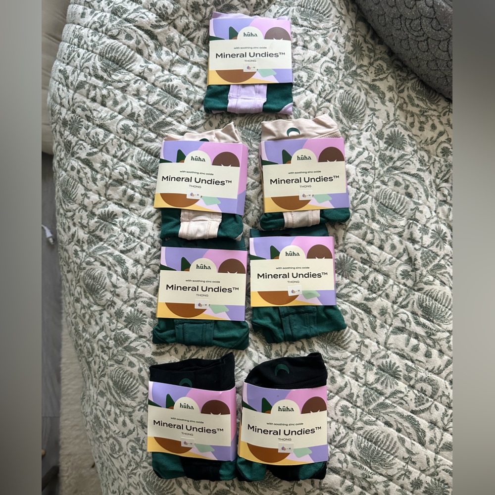 BRAND NEW NWT - huha mineral undies thong medium